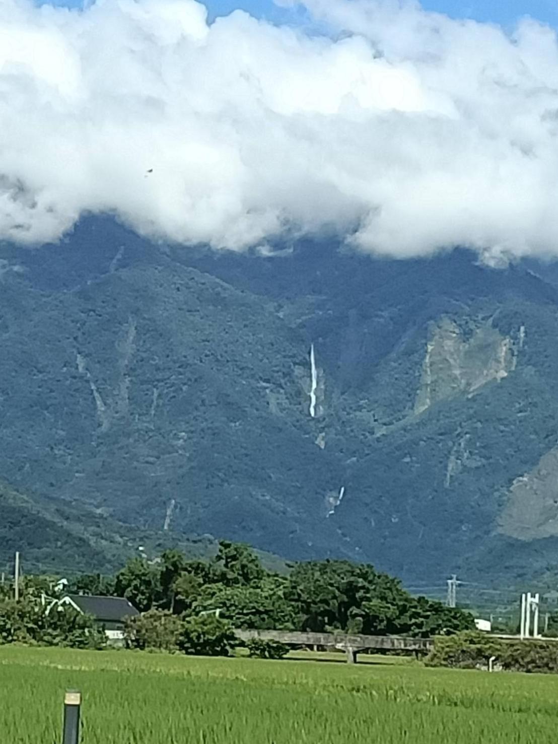 十畝田山莊會館 Chishang Exterior foto